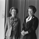 Premier Thatcher (l) en koningin Beatrix, Bestanddeelnr 932-7042